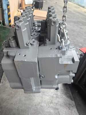 Hitachi ZX870-3 Excavator Control Valve Assy MCV