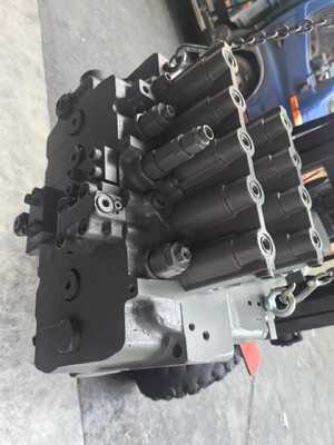 Hitachi ZX870-3 Excavator Control Valve Assy MCV